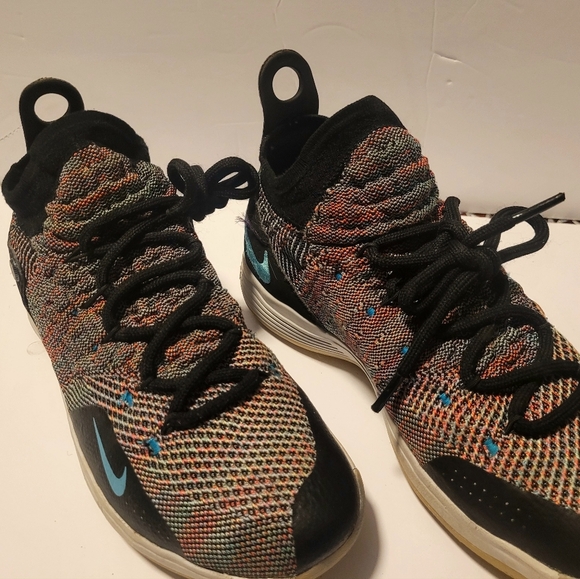 The Nike Zoom KD 11 Youth EP ‘Multi Color’ basketball Sneakers Size 6Y - Picture 2 of 5